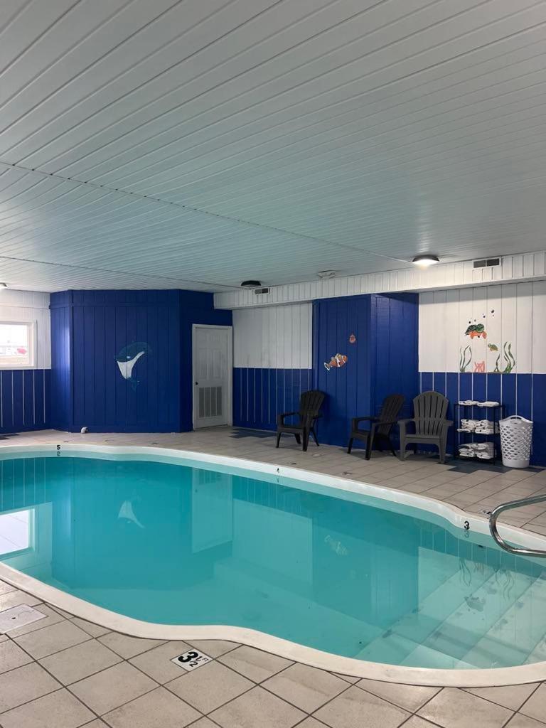 Ramada By Wyndham Effingham Hotel Eksteriør billede